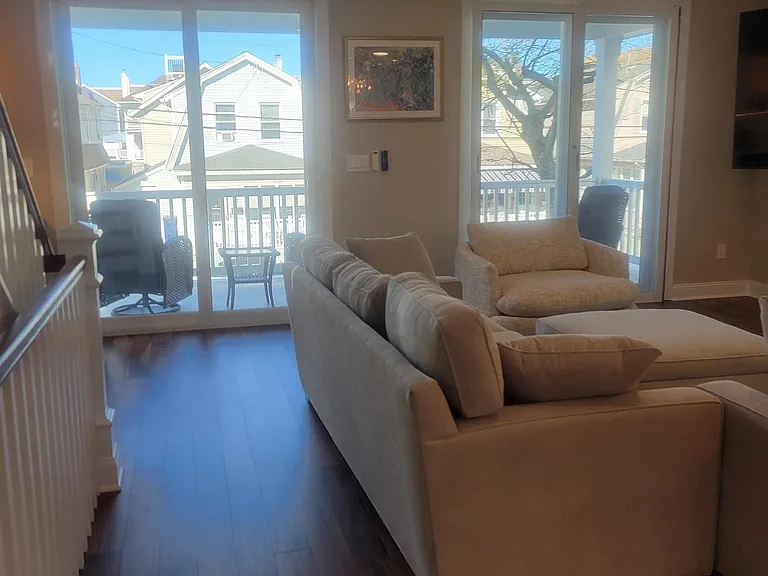 18 N Buffalo Ave — Photo 14