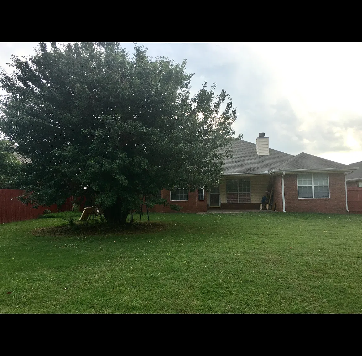 3 bed, 1854 sqft, $1,600 — Photo 4