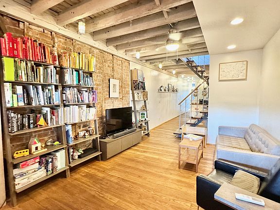 5th image of 164 10th St #1