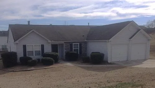 510 Grandview Cir — Photo 2