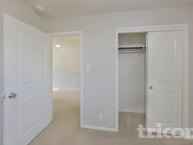 240 Dragon Ridge Rd — Photo 12