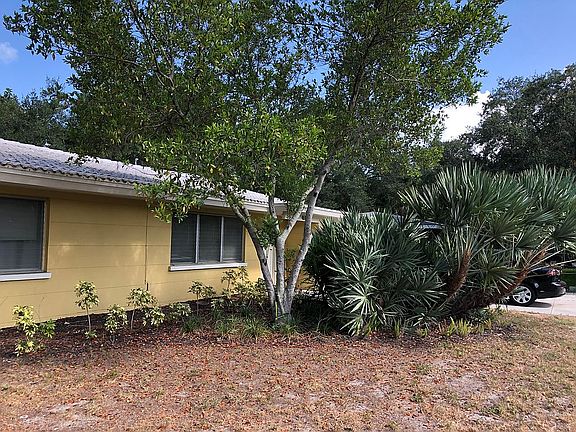 4th image of 4611 Leeta Ln