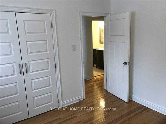 3rd image of 38 Stoddart Dr