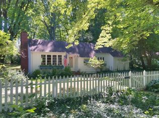 7608 Harbert Rd, Three Oaks, MI 49128