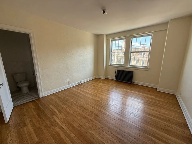 New King Edward Apartments — Photo 338