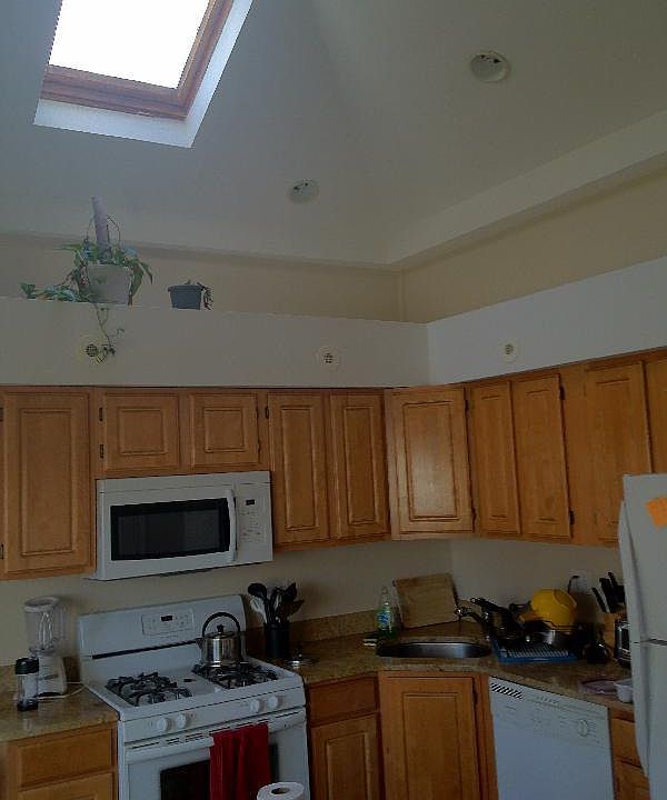 2nd image of 8 Alleghany St APT 1J