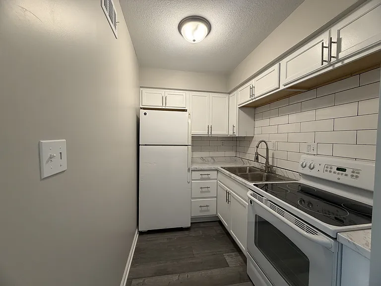 601 Ewing Ave — Photo 16