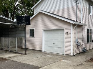 8704 SE Rhone St, Portland, OR 97266