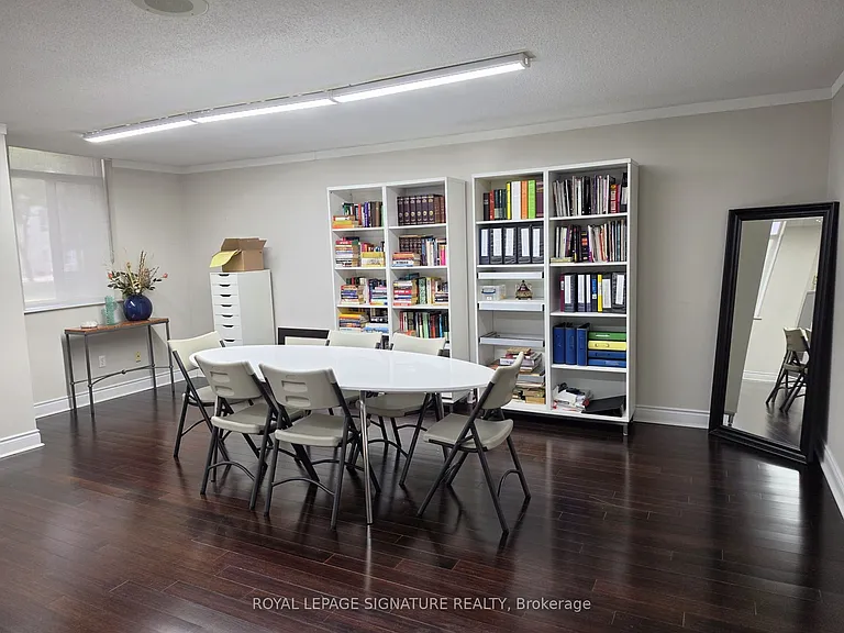 3559 Eglinton Ave W #611 — Photo 9