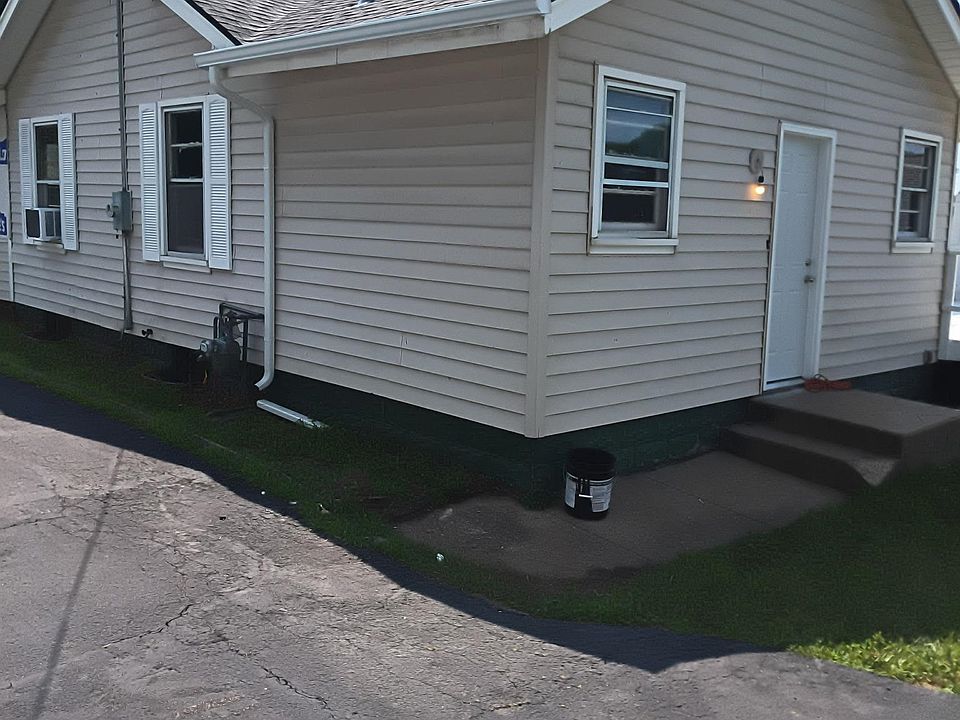 2nd image of 3307 Hoover Ave