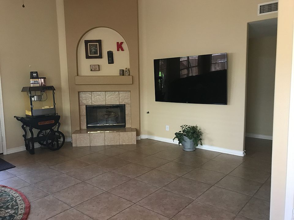 1st image of 9837 W Pontiac Dr