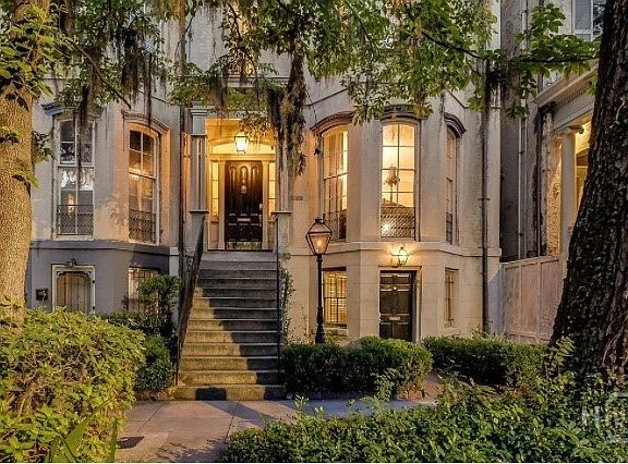 4th image of 118 E Gaston Street