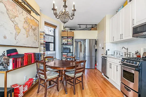 Rented by Compass | media 7