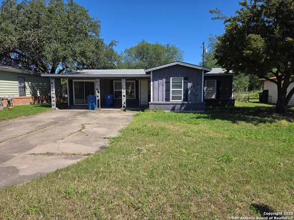 1515 E Bowie, Beeville 78102