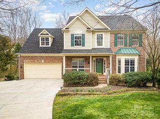 122 Lyman Oak Ct, Fort Mill, SC 29715