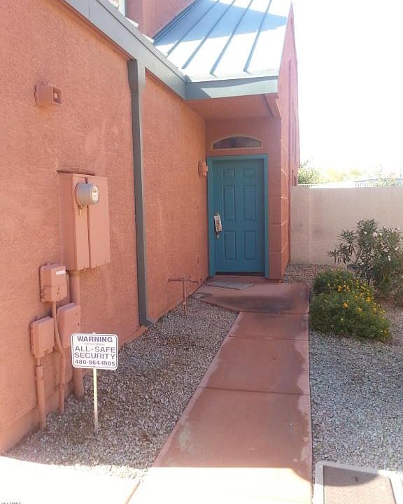 1st image of 2027 E University Dr