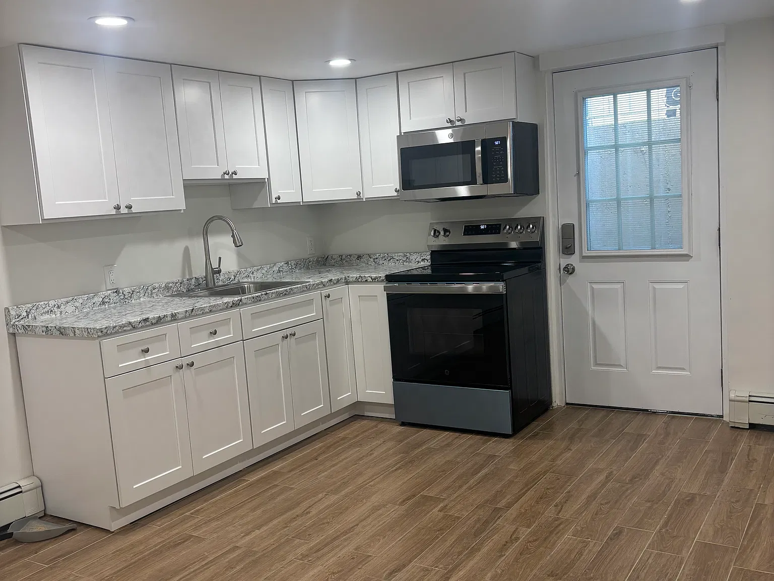 Old Bethpage Rd, Old Bethpage — Photo 2