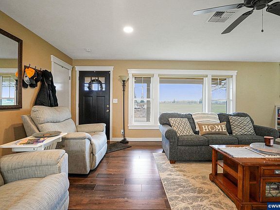 3rd image of 30596 Horseshoe Dr SW