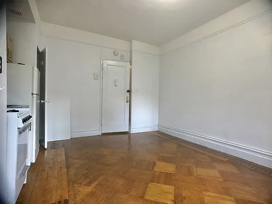 Rented by Sovereign Associates | media 9