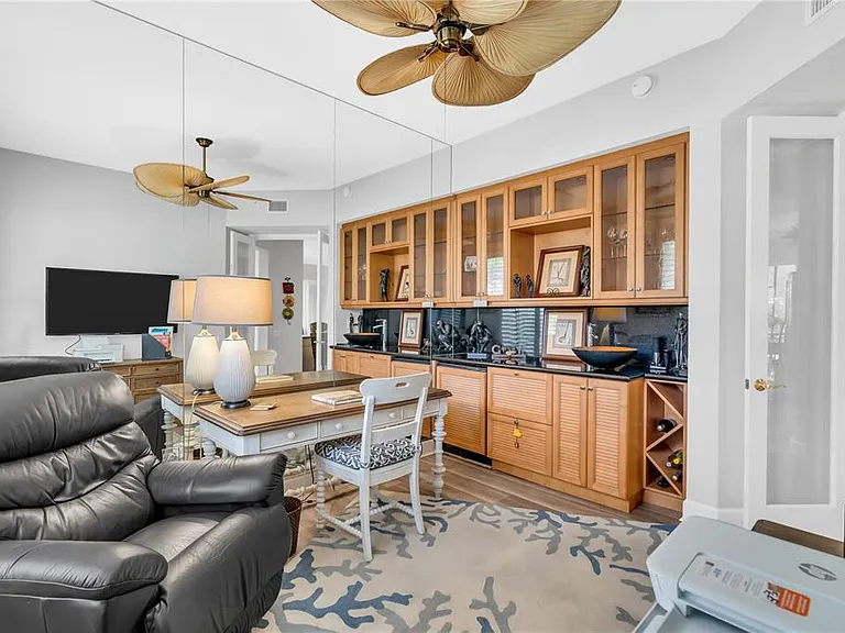 5204 Bouchard Cir #102 — Photo 15