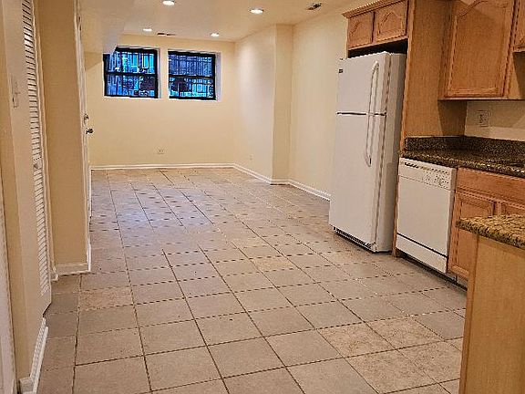 2nd image of 6939 S Dorchester Ave #G
