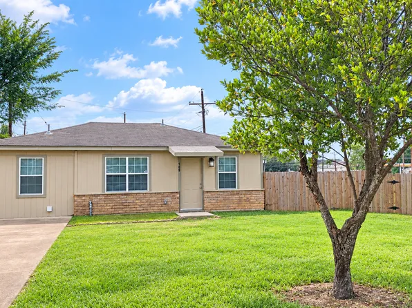 109 Will St, Willis, TX 77378