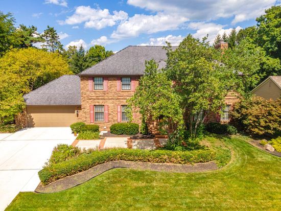 850 Bluffview Dr, Columbus, OH 43235