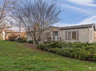 2 Foster Rd, Cathlamet, WA 98612