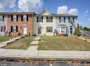 135 Apple Grove Ln, Littlestown, PA 17340