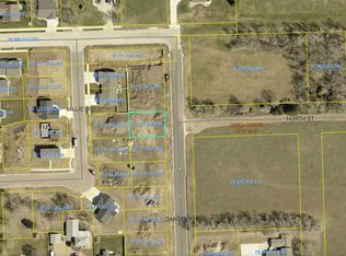 1403 Dakota St, Yankton, SD 57078