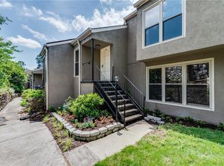 1721 Woodcliff Ct NE, Brookhaven, GA 30329