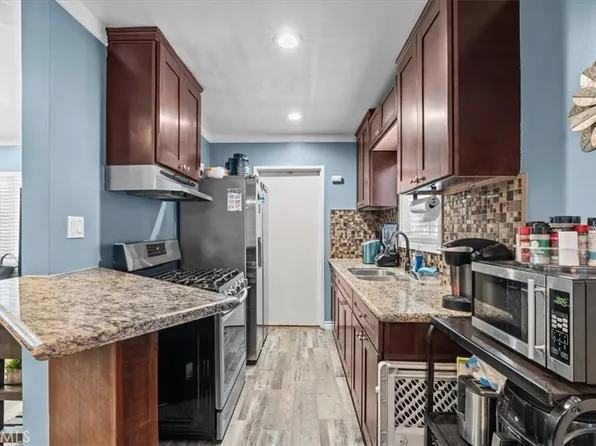 407 E Sunset St, Long Beach, CA 90805
