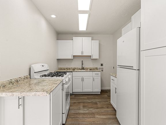2nd image of 2800 Vail Ave SE Unit 226