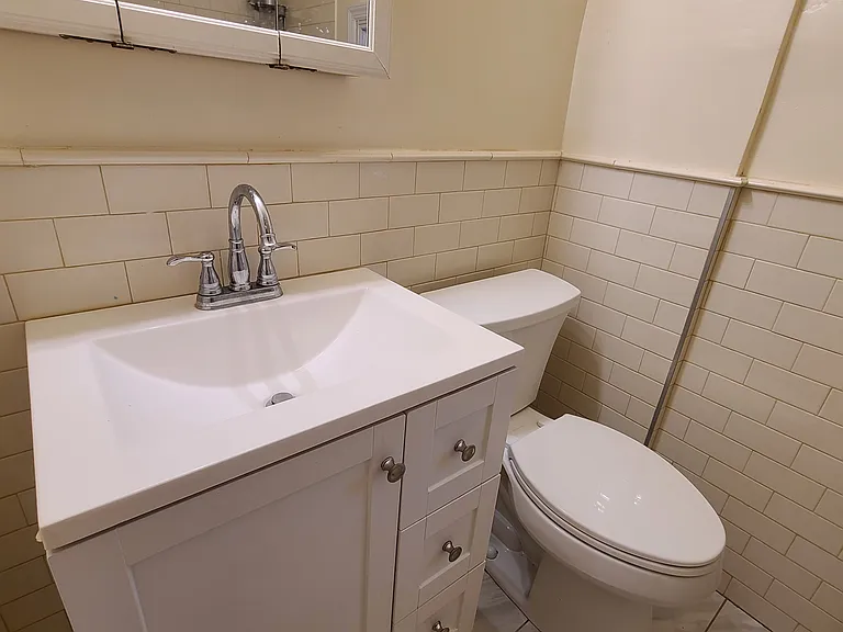 166 Huber St #2 — Photo 13