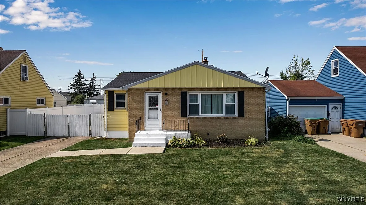 26 Lemoine Ave photo 1