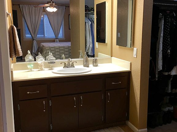 5th image of 8025 Arcade Lake Ln