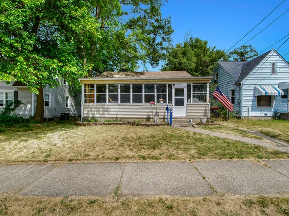 1732 Silver Ave SE, Grand Rapids, MI 49507