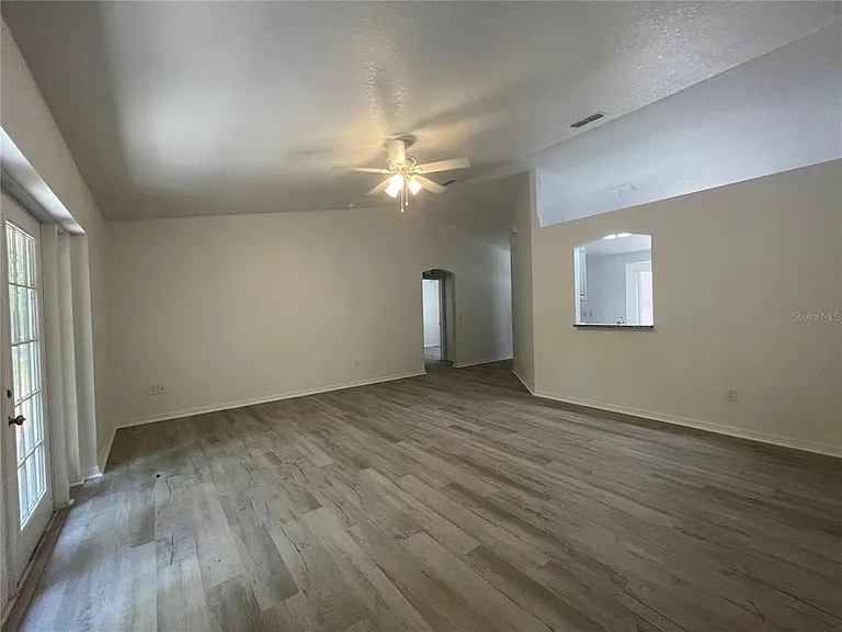 2503 Wilson St — Photo 5