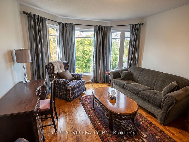 4 Wellsmere Ct — Photo 17