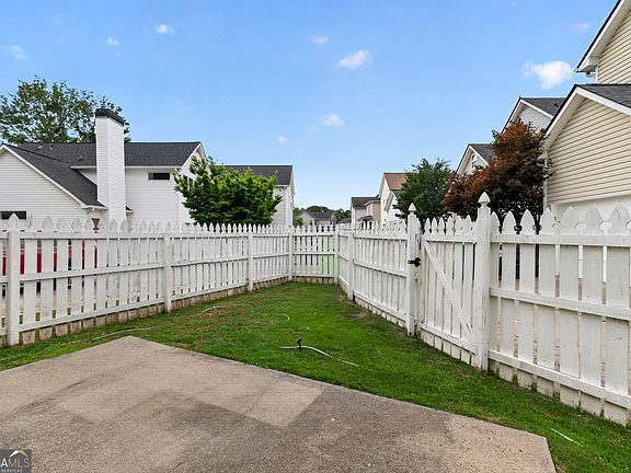 4th image of 783 Gardenside Cir SE