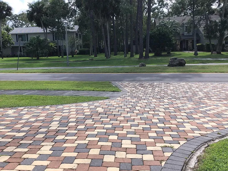 433 Pelican Bay Dr — Photo 32