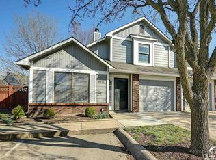 2211 Breckenridge Dr, Lawrence, KS 66047