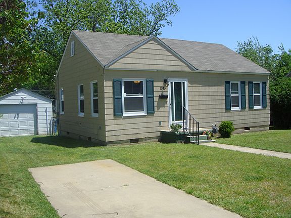 5th image of 1313 S Canton Ave