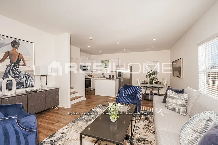 303 Haystack Dr — Photo 6