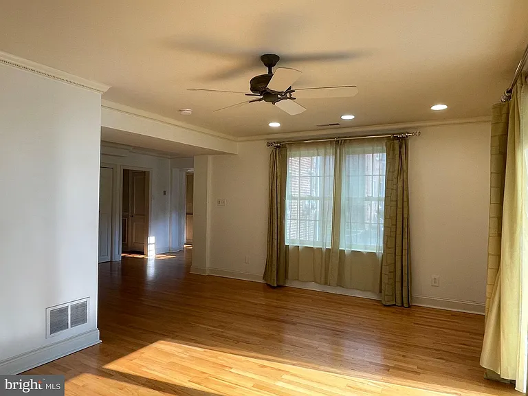 510 Monroe Rd — Photo 11