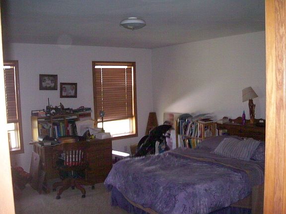 4th image of 28330 128th St