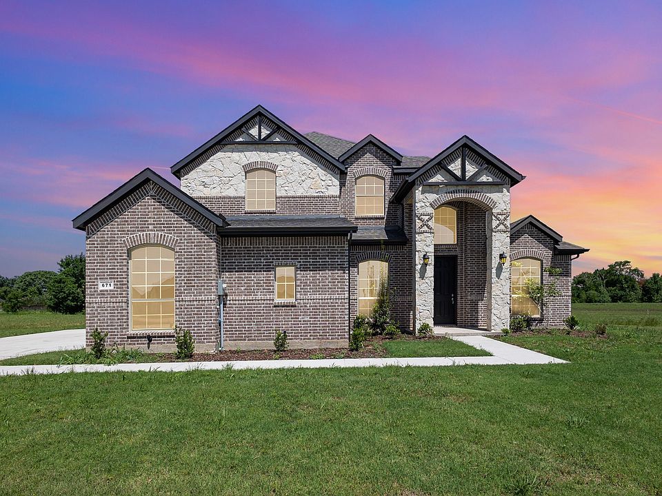 1st image of 671 Wales Ct