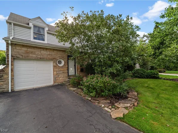 2187 S Belvoir Blvd, University Heights, OH 44118