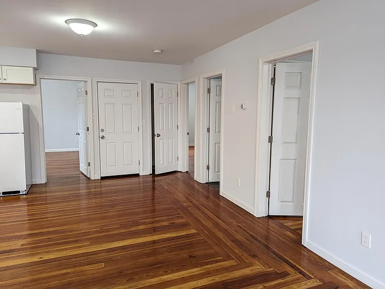 140 Branscomb St #2 — Photo 9