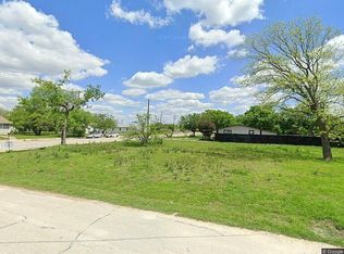 401 S Baugh St, Alvarado, TX 76009